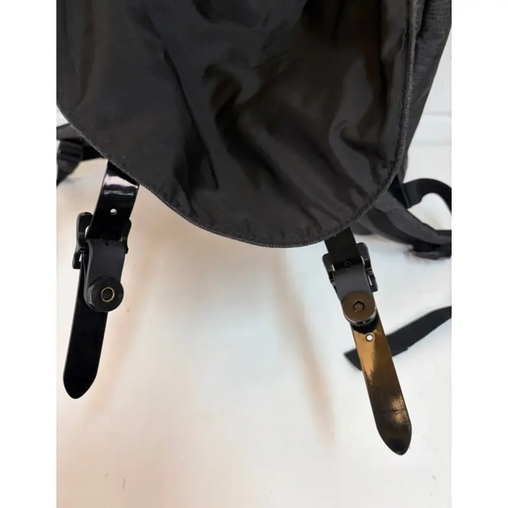 Herschel Rubber Strap Little America Backpack Charcoal Gray *FLAWED* Utility